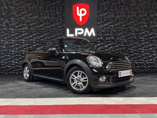 Mini Cooper Cooper view 2