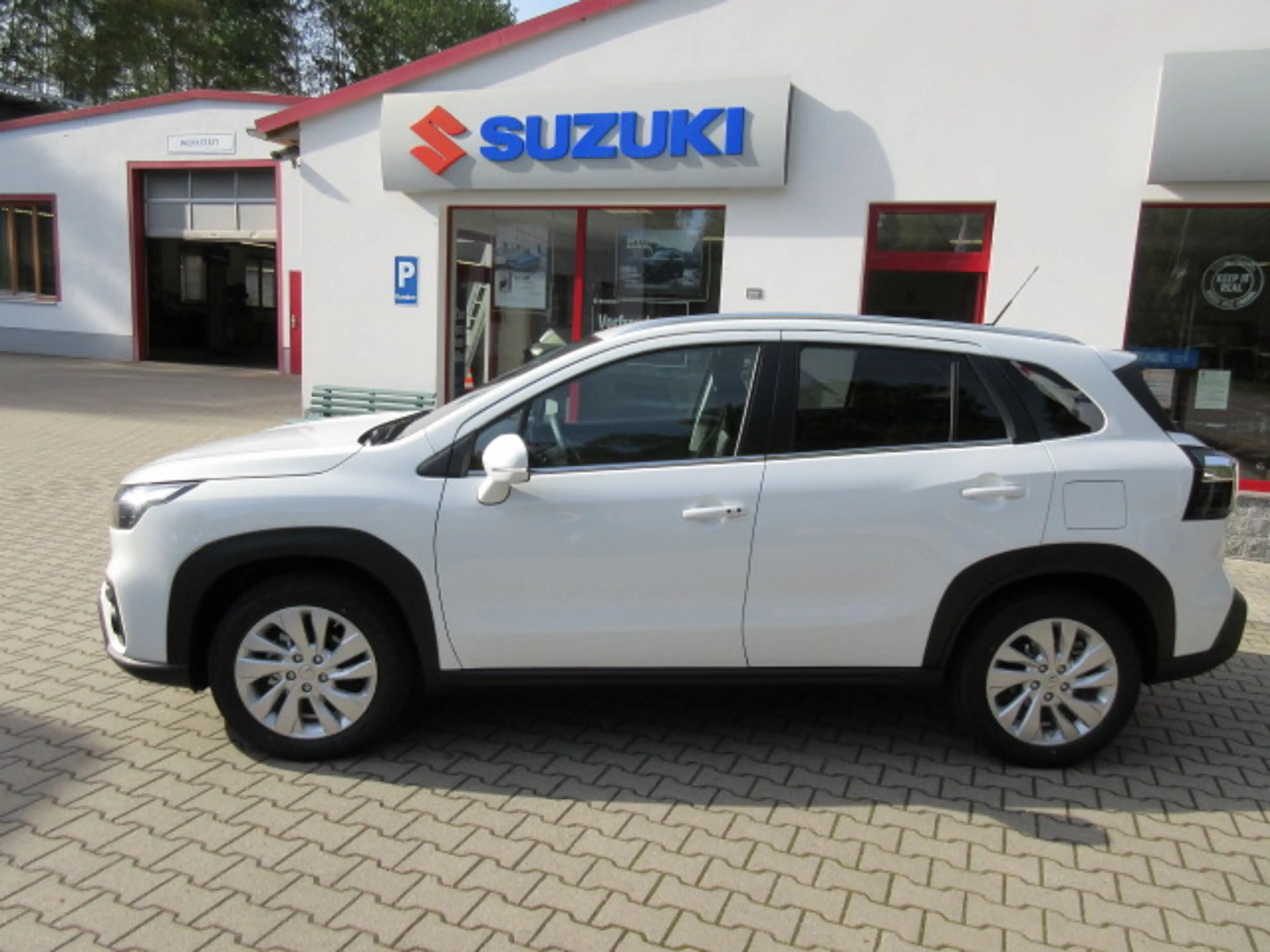 Suzuki S-Cross S-Cross 1.4 BOOSTERJET Hybrid Comfort Allgrip — photo 3