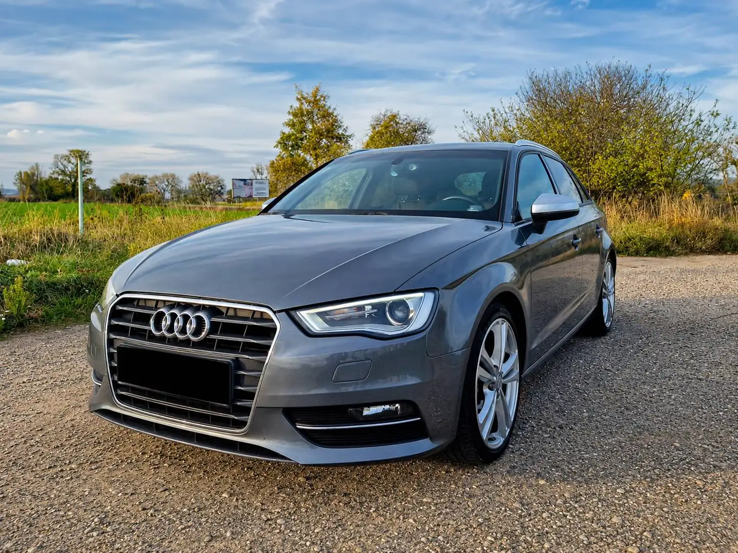 Audi A3 A3 SB Ultra 1,6 TDI Grau - 1