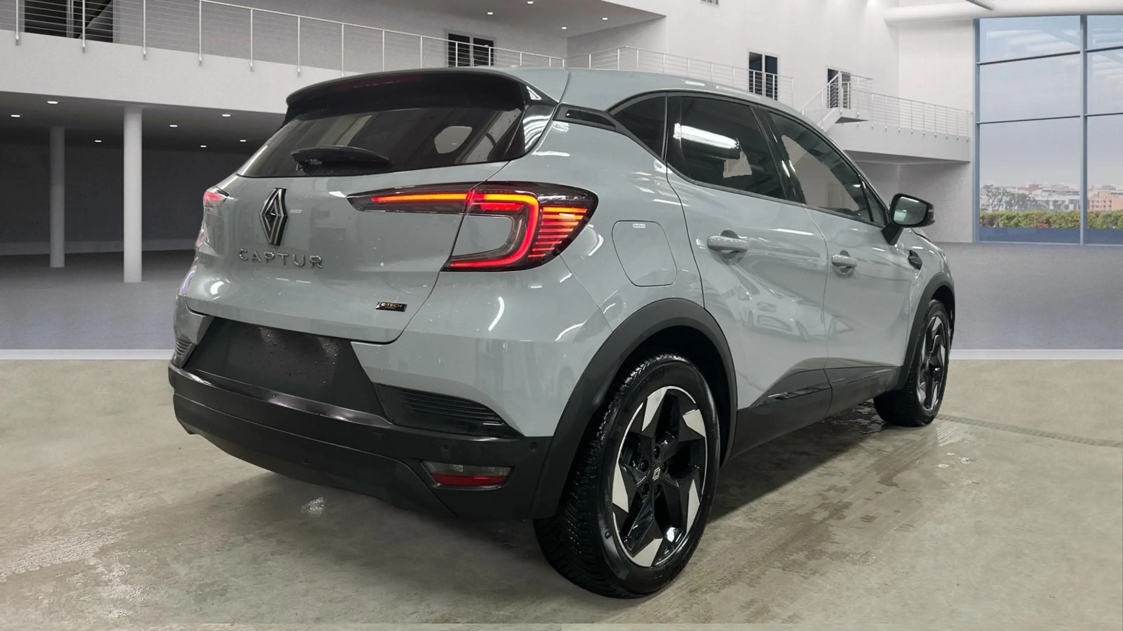 Renault Captur 1.8 E-Tech full hybrid 160 techno — photo 3