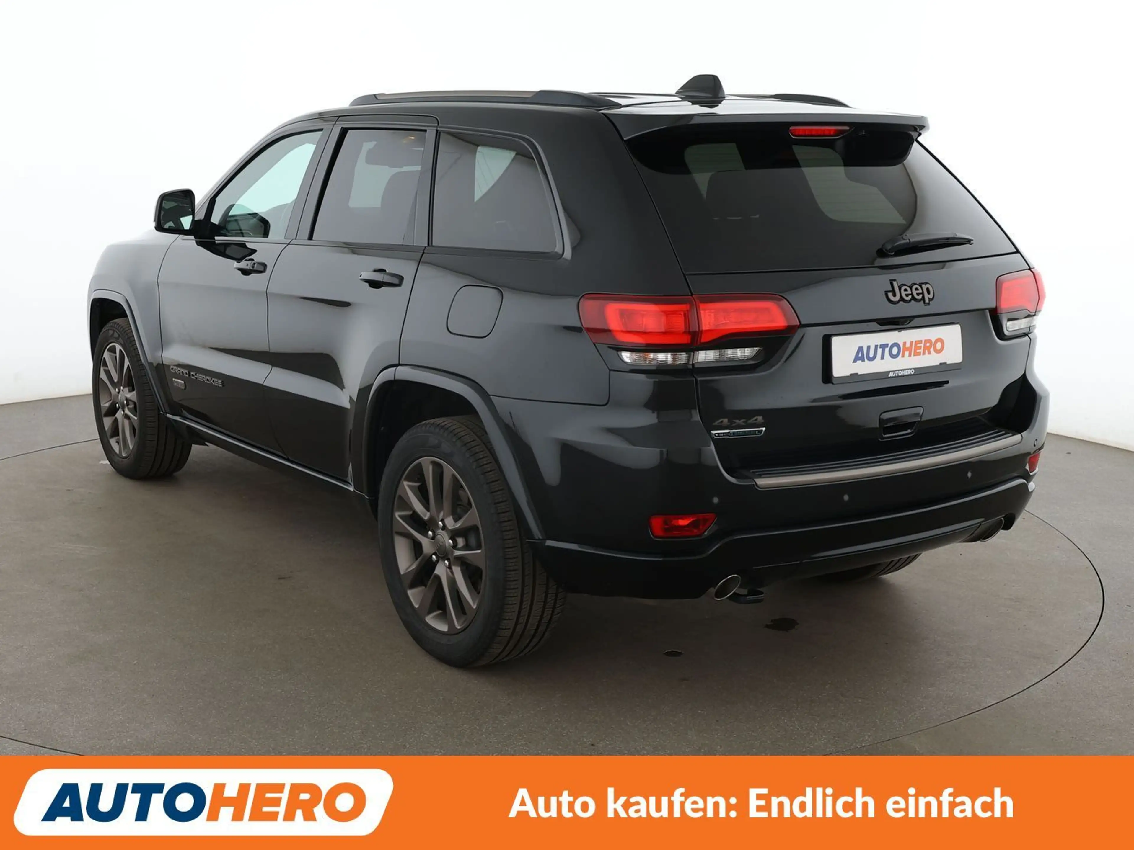Jeep Grand Cherokee 3.0 CRD Limited Aut.*NAVI*BiXENON*CAM*TEMPO*SHZ* — photo 4