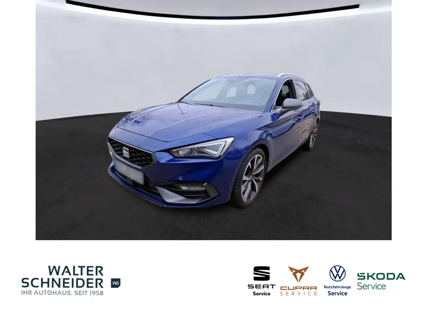 SEAT Leon Sportstourer 1.5 eTSI DSG FR Navi LED AHK Blau - 1