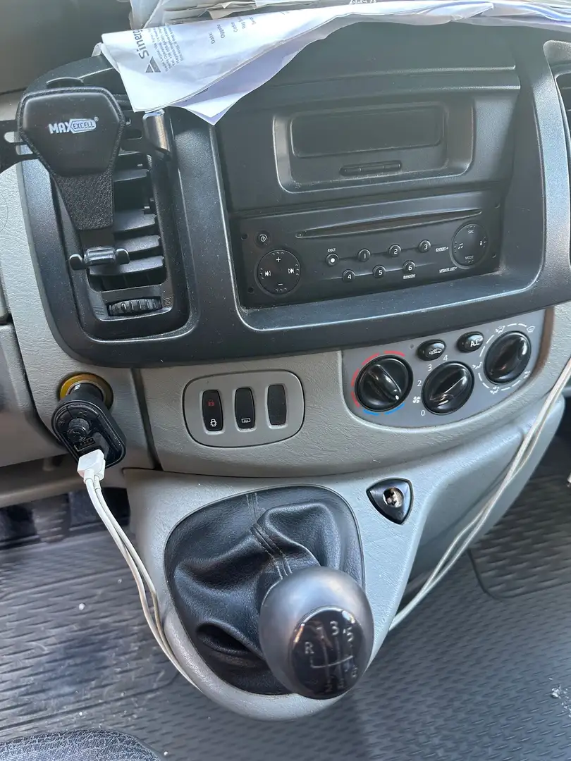 Renault Trafic furgone autocarro, sei posti - 2