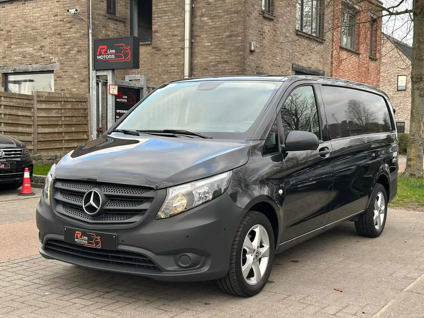 Mercedes-Benz Vito 116CDI - Camera - Automaat - 2023 - BTW - 163pk Gris - 1