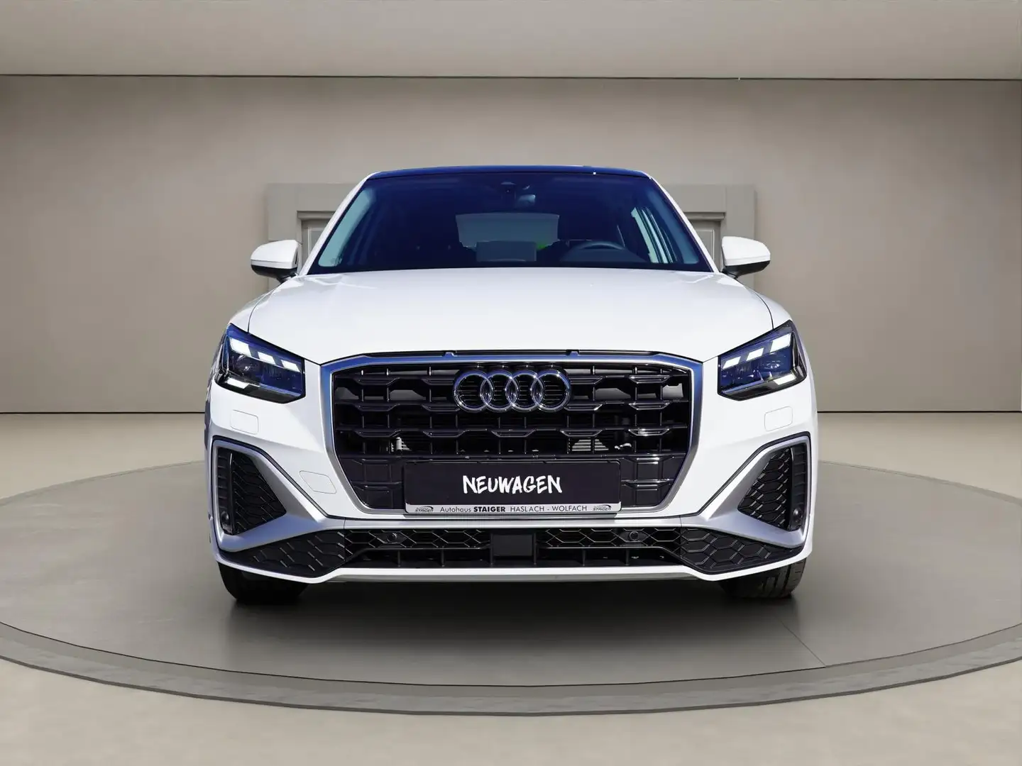 Audi Q2 S-Line 35TFSI S Line 35TFSI+Kamera+Matrix-LED+... Weiß - 1