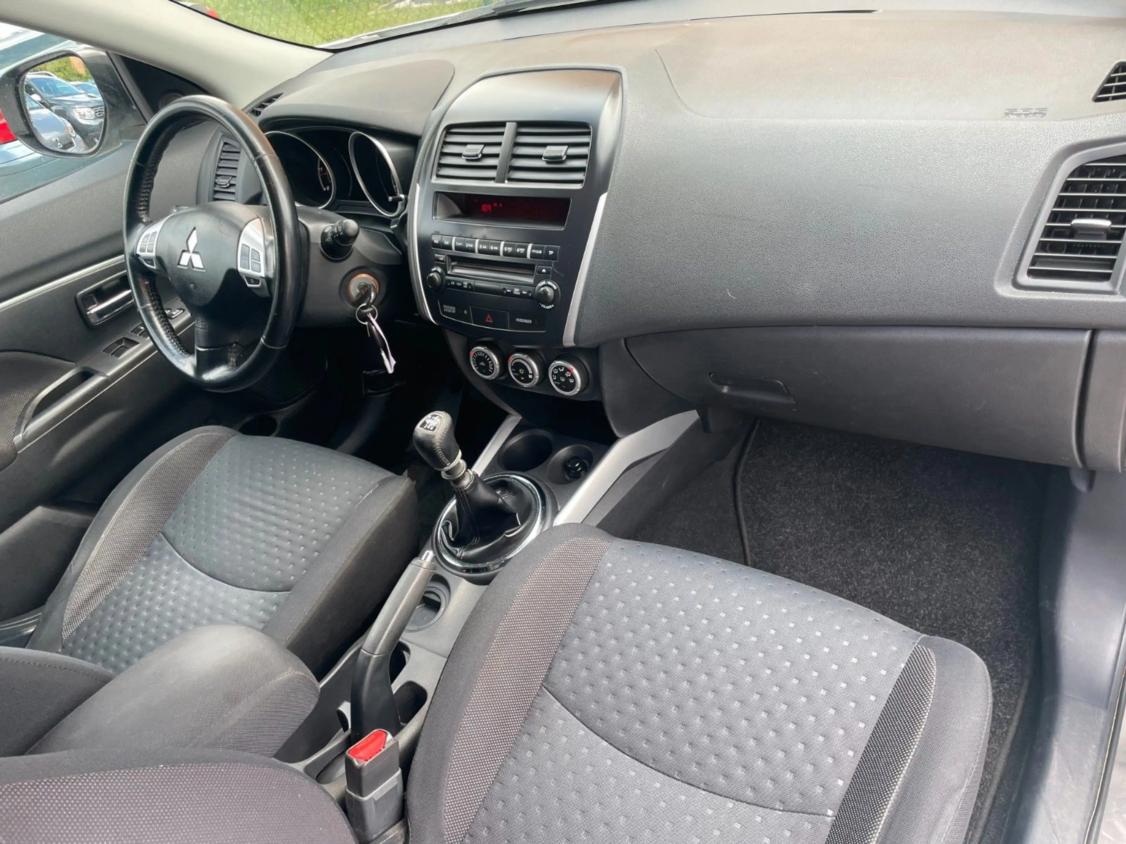 Mitsubishi ASX 1.8 DI-D+ 2WD XENON PANORAMA — photo 7