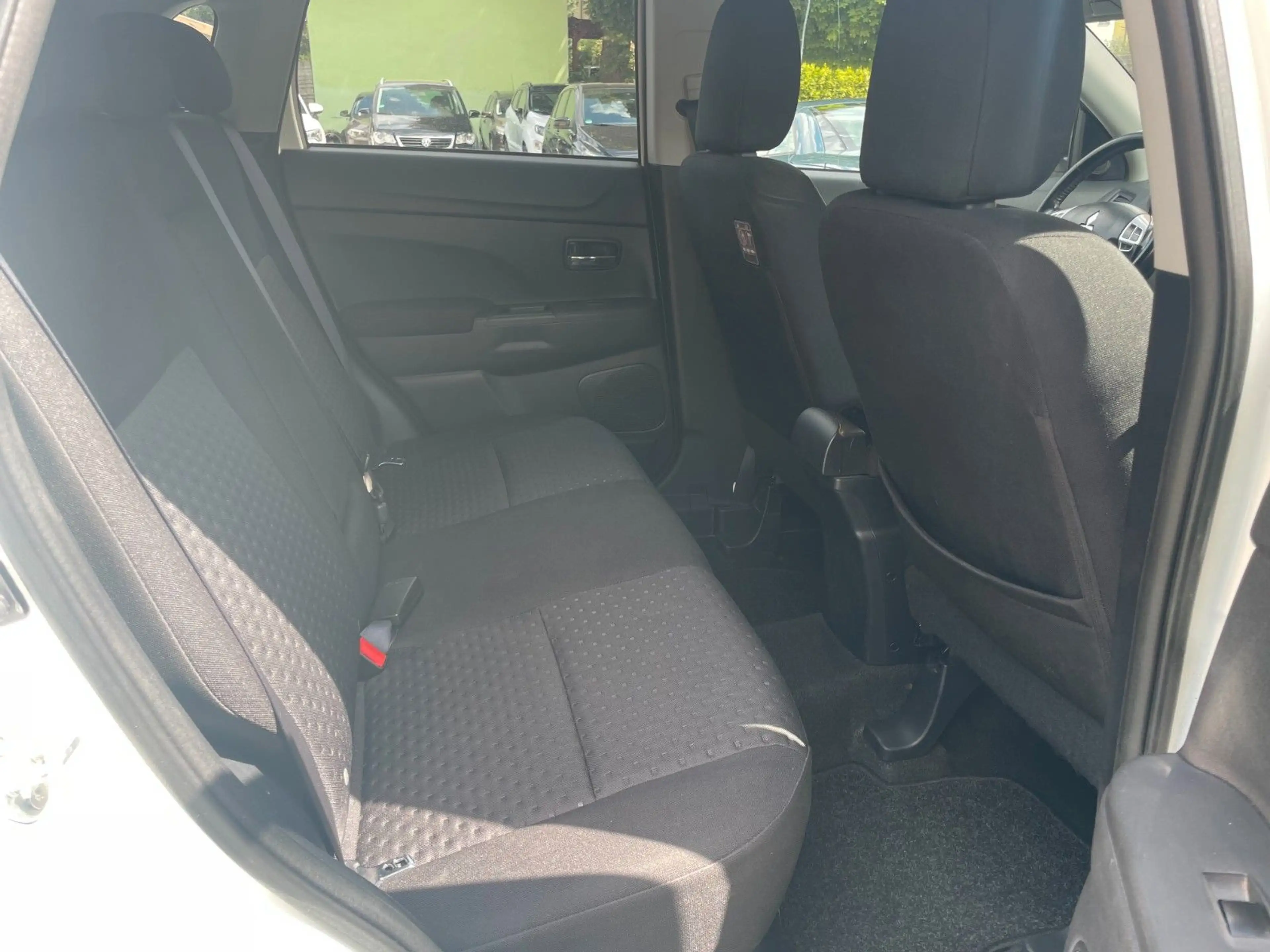 Mitsubishi ASX 1.8 DI-D+ 2WD XENON PANORAMA — photo 8