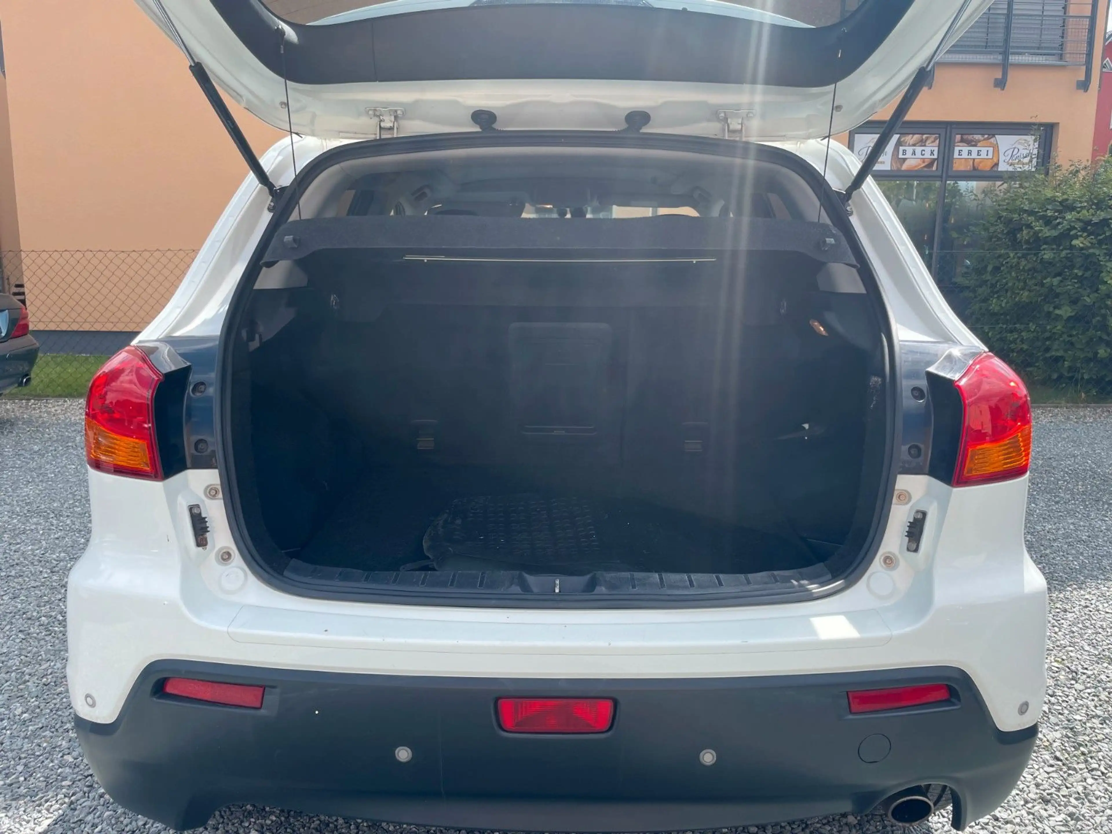 Mitsubishi ASX 1.8 DI-D+ 2WD XENON PANORAMA — photo 11