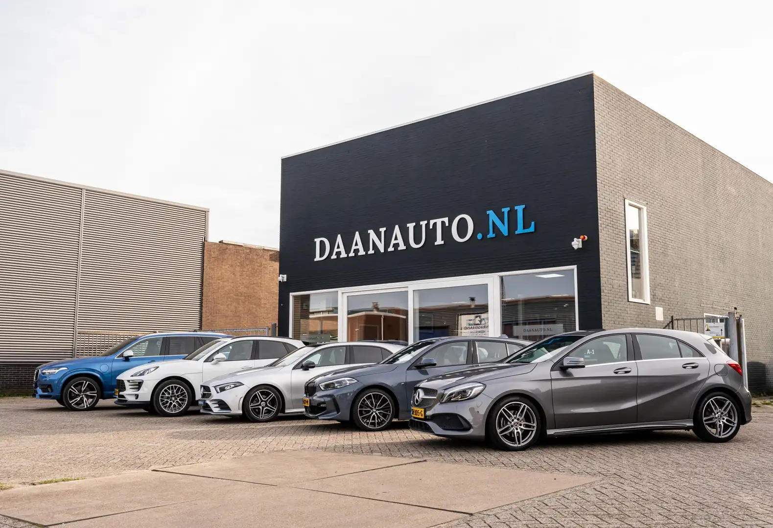 BMW 320 3-serie 320i High Executive Edition Nero - 1