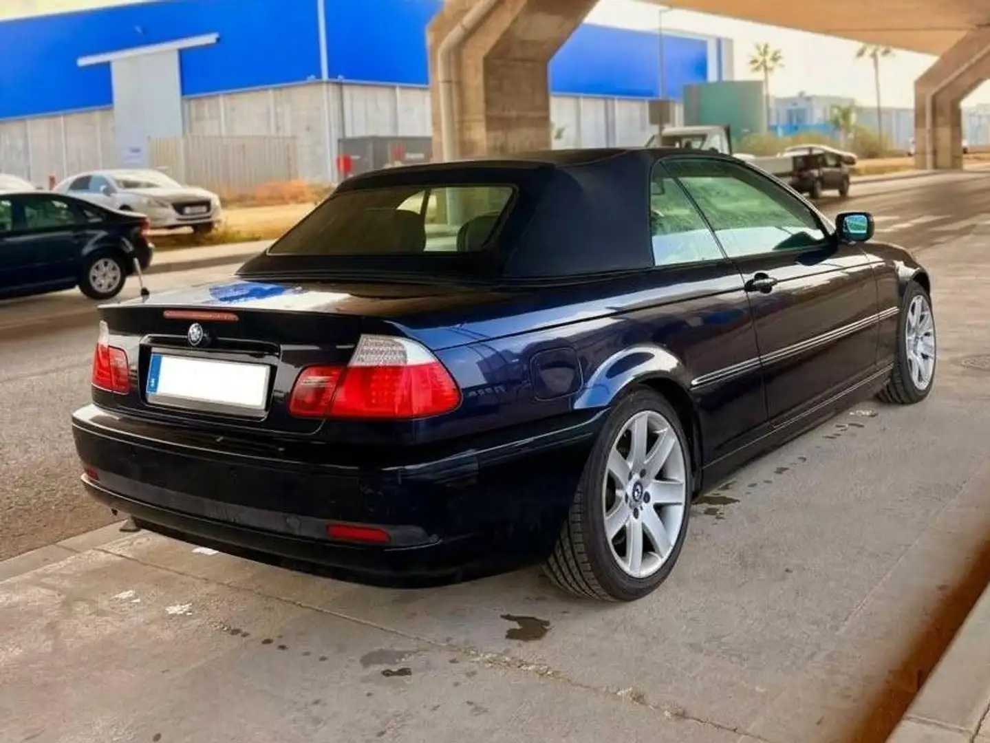 BMW 320 320Cd Cabrio Azul - 2