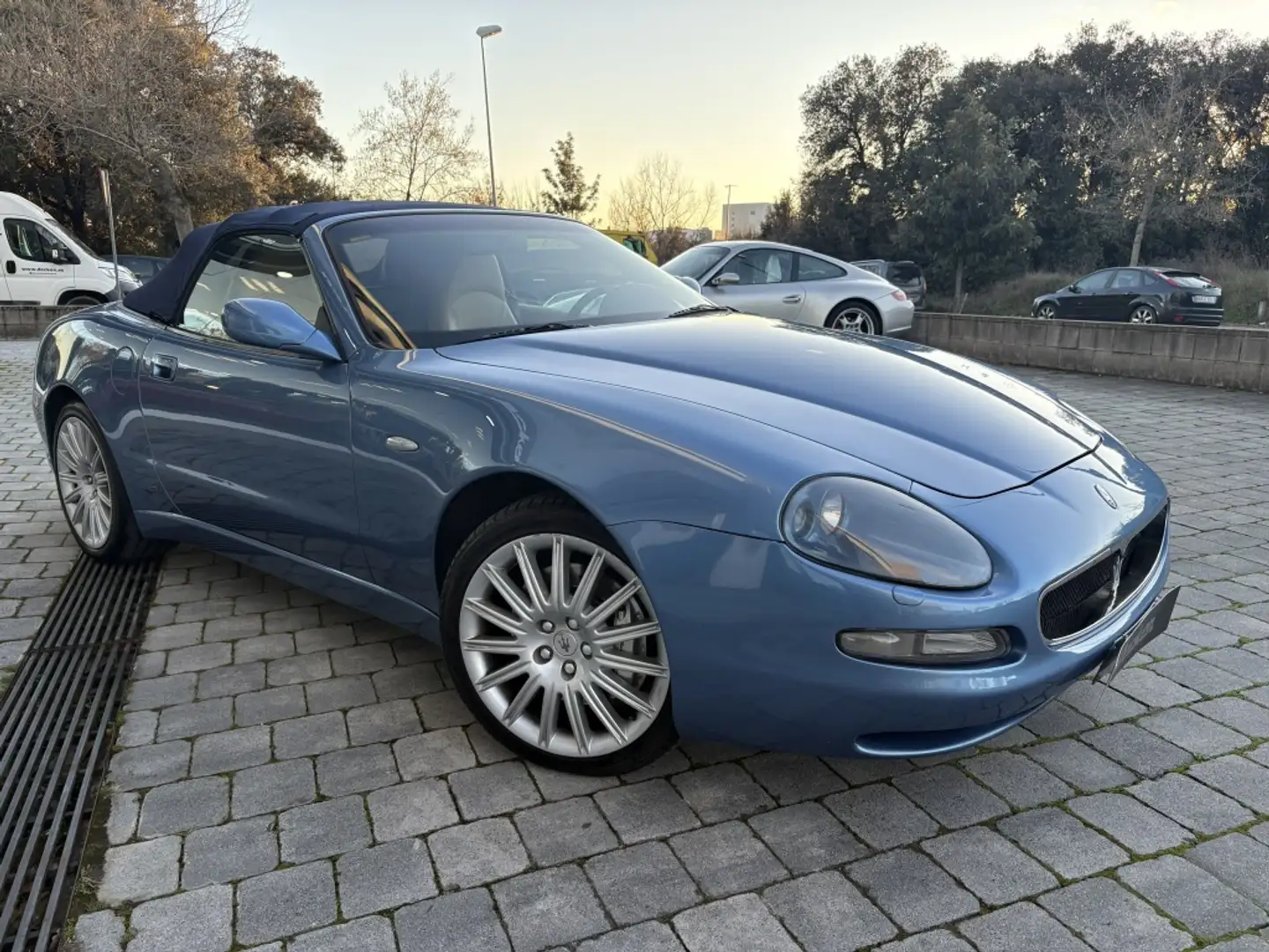 Maserati Spyder Cambiocorsa Blau - 1