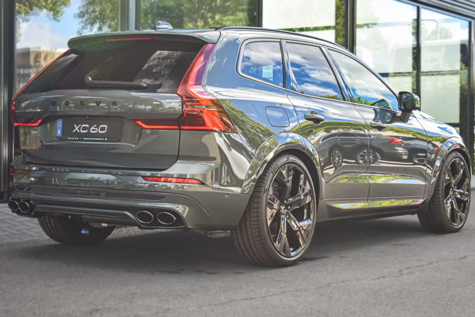 Volvo XC60 T8 455pk AWD Ultra Dark | HEICO | MY26 Facelift FU Groen - 2