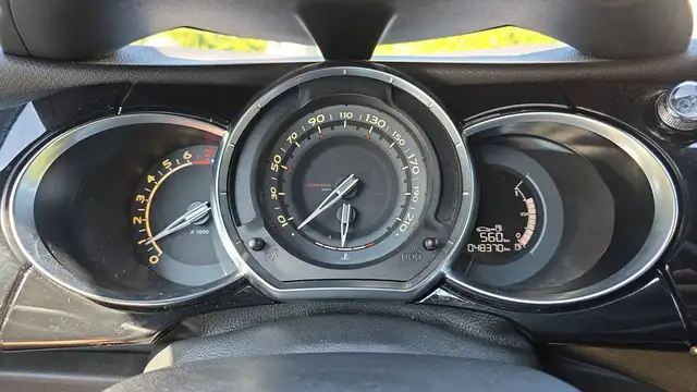 Citroen DS3 view 12