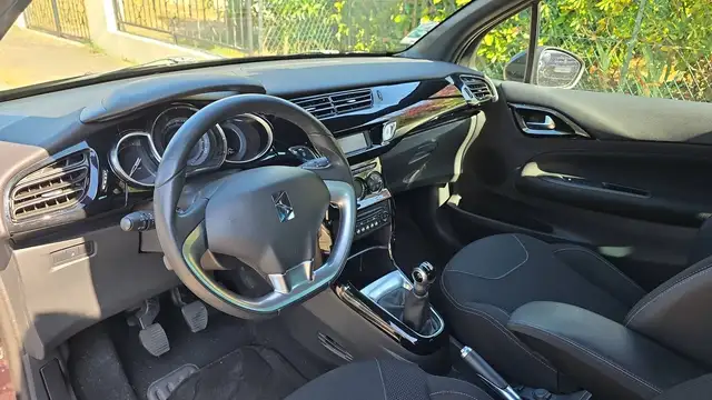 Citroen DS3 view 8