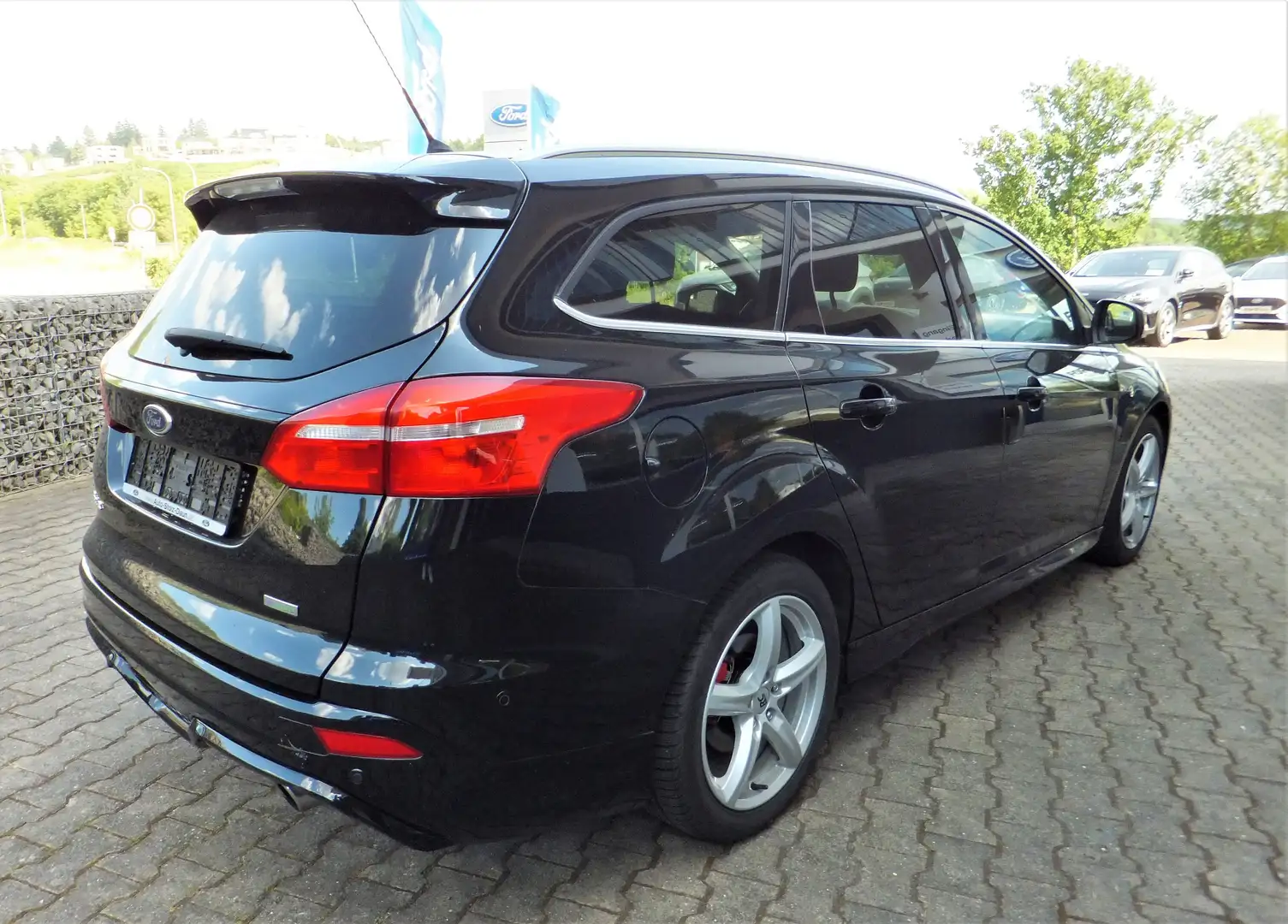 Ford Focus Titanium Sport-Paket, Xenon, Standhzg., Navi, WiPa Schwarz - 2