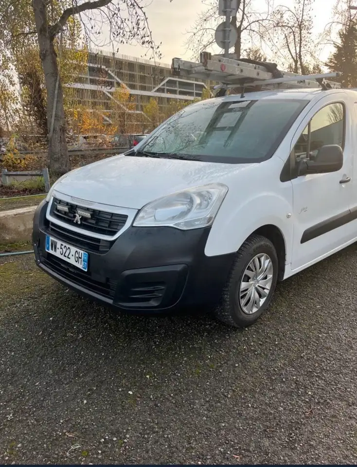 Peugeot Partner FOURGON STANDARD 1.6 BLUEHDI 100 BVM5 PR