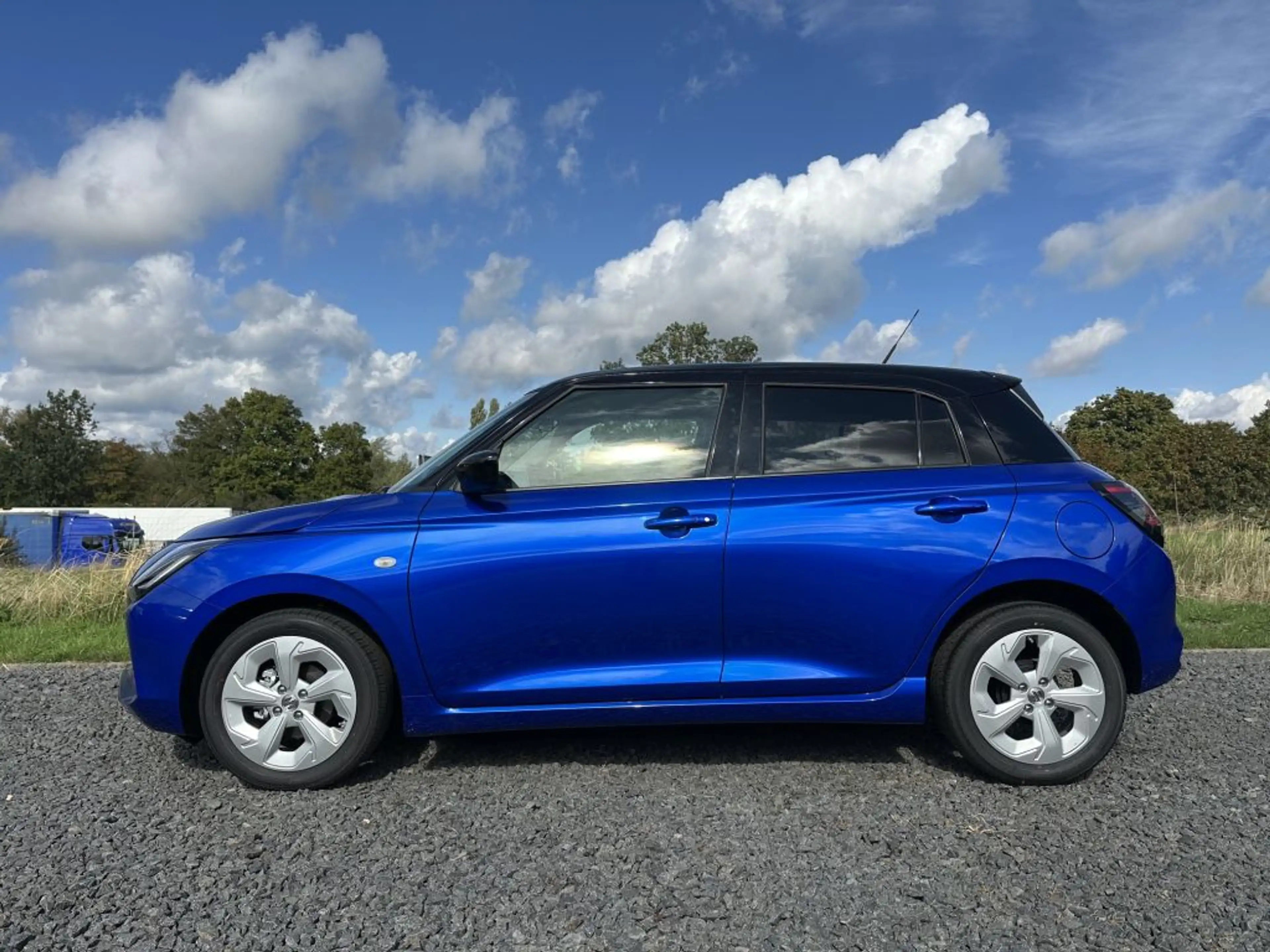 Suzuki Swift 1.2 Hybrid MT Comfort (UZ) — photo 10