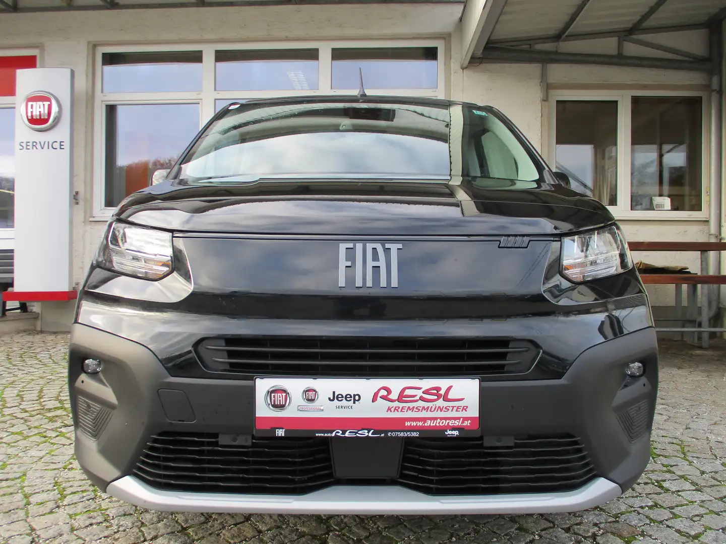 Fiat Doblo Doblo M BlueHDi 130 S&S Automatik Schwarz - 2