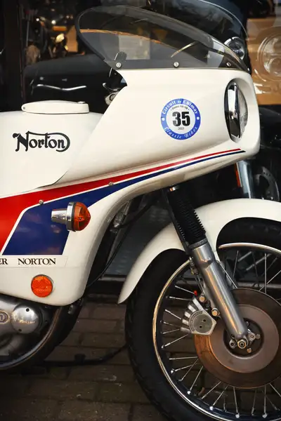 Norton Commando - foto 4