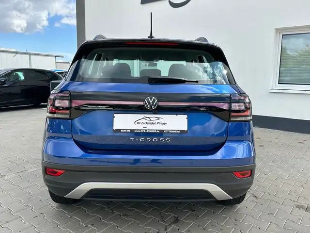 Volkswagen T-Cross view 6