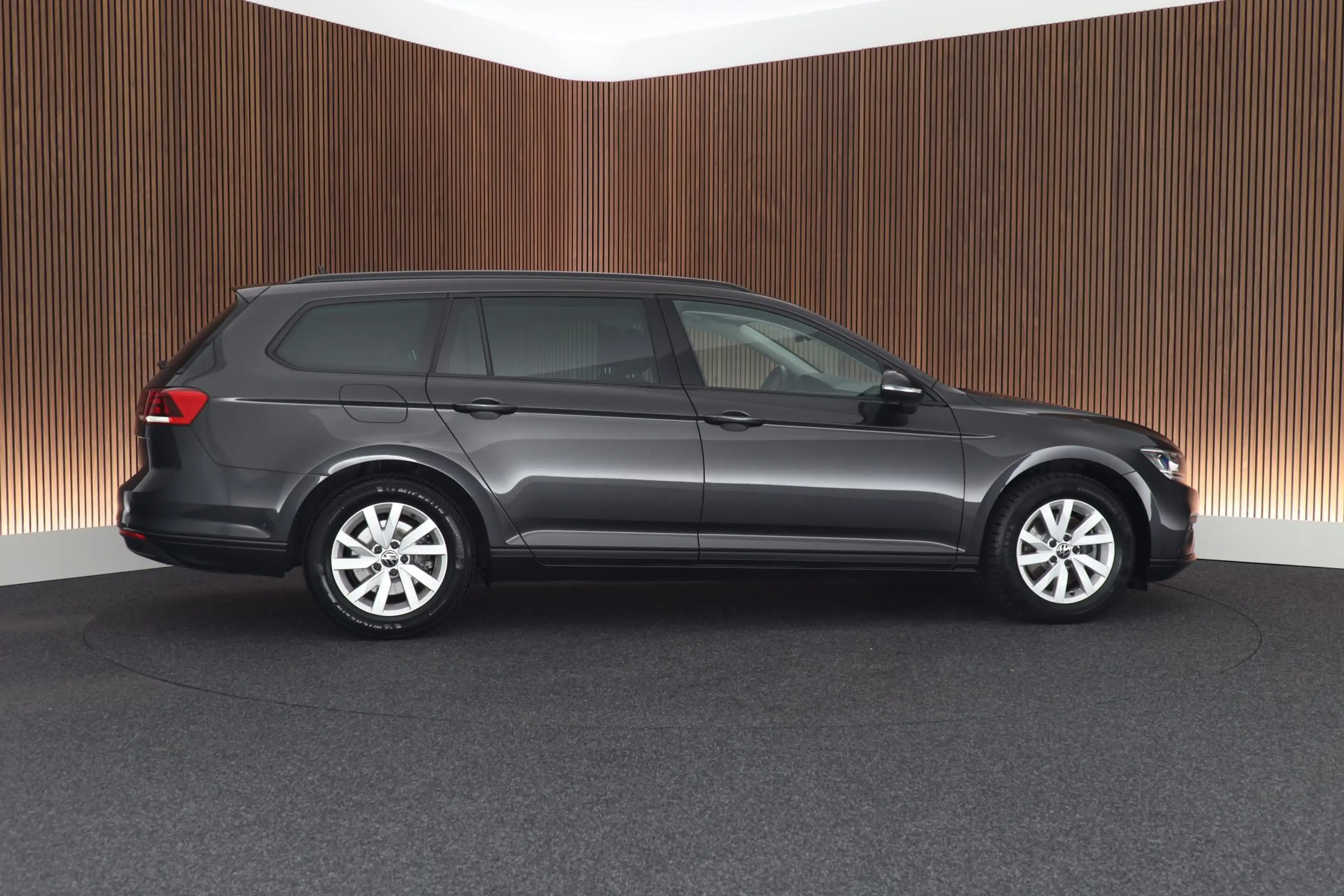 Volkswagen Passat Variant 2.0 TDI 150pk DSG Business Camera Navigatie Stoelv — photo 7
