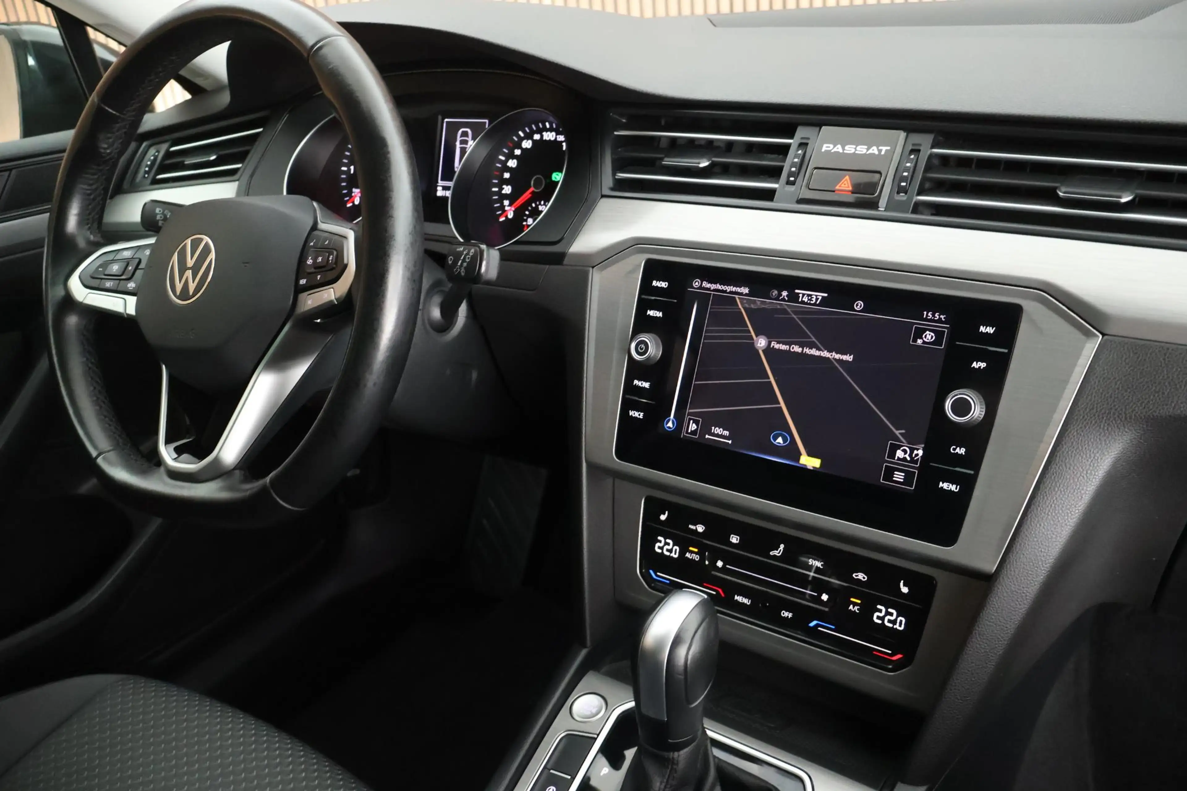 Volkswagen Passat Variant 2.0 TDI 150pk DSG Business Camera Navigatie Stoelv — photo 2