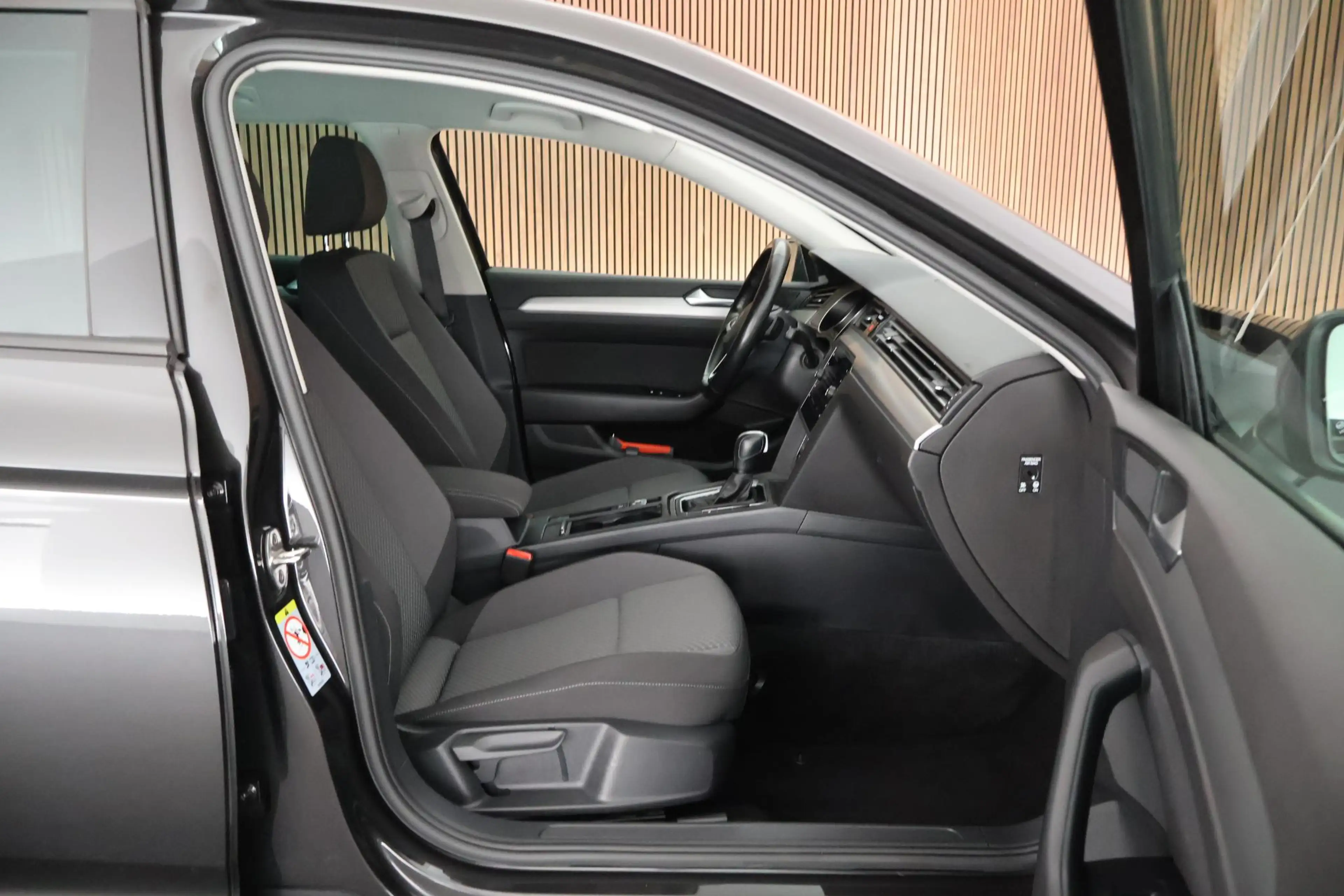 Volkswagen Passat Variant 2.0 TDI 150pk DSG Business Camera Navigatie Stoelv — photo 10