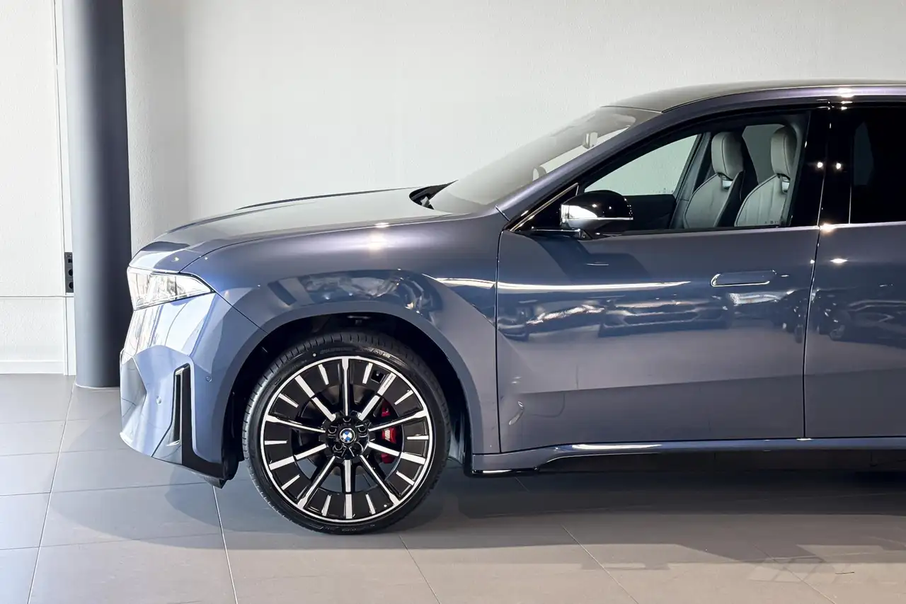 BMW iX3 2026