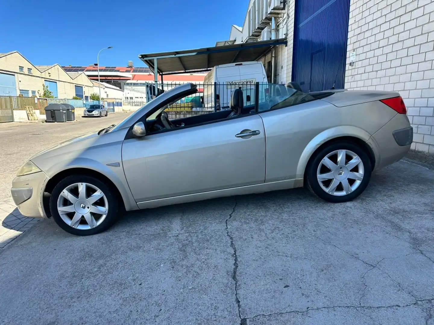 Renault Megane C.C. 1.6 Confort Dynamique Beige - 2