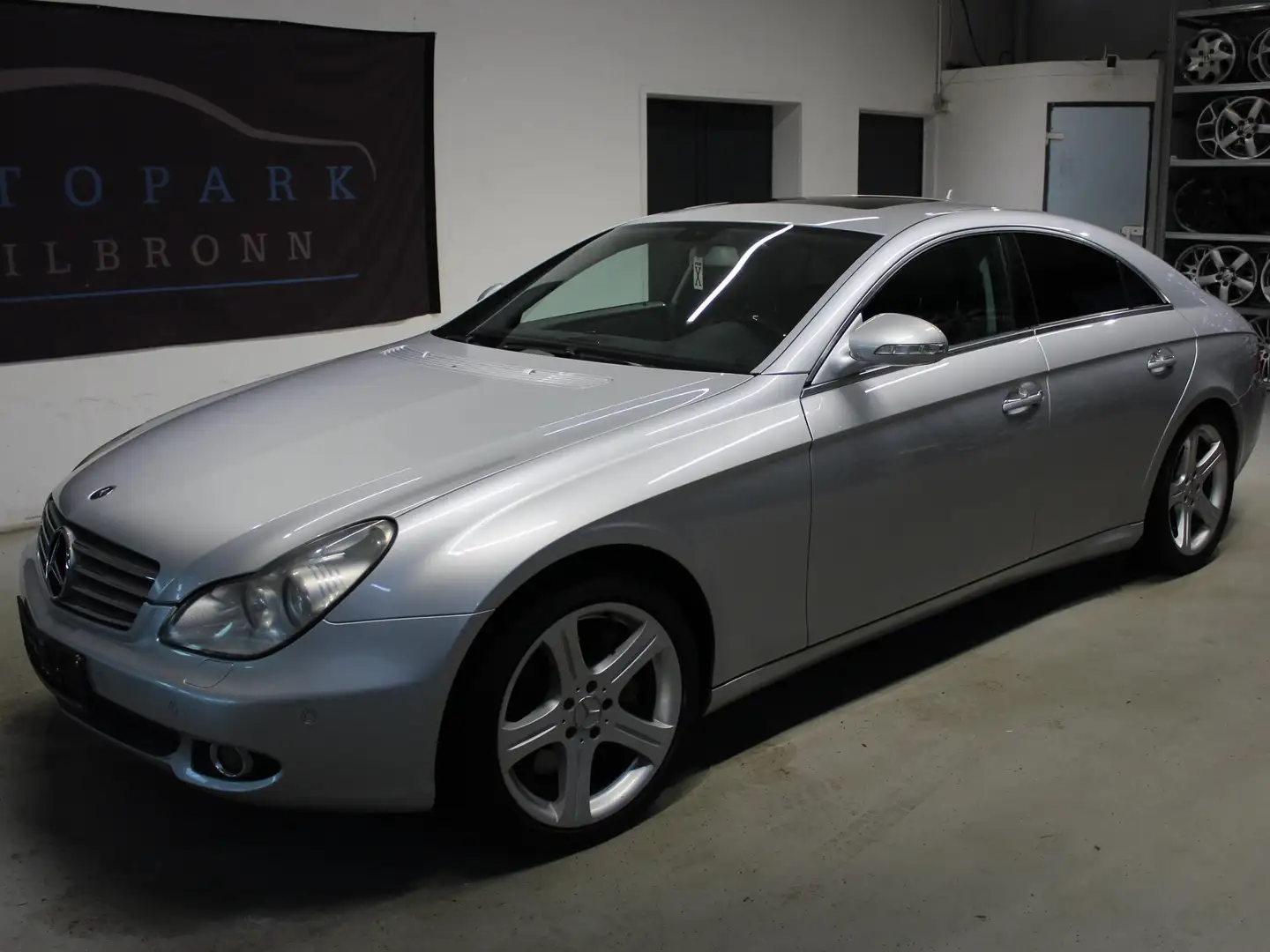 Mercedes-Benz CLS 500 CLS 500 Coupé *AUTOMATIK*NAVI*MEMORY*KLIMA Grau - 1
