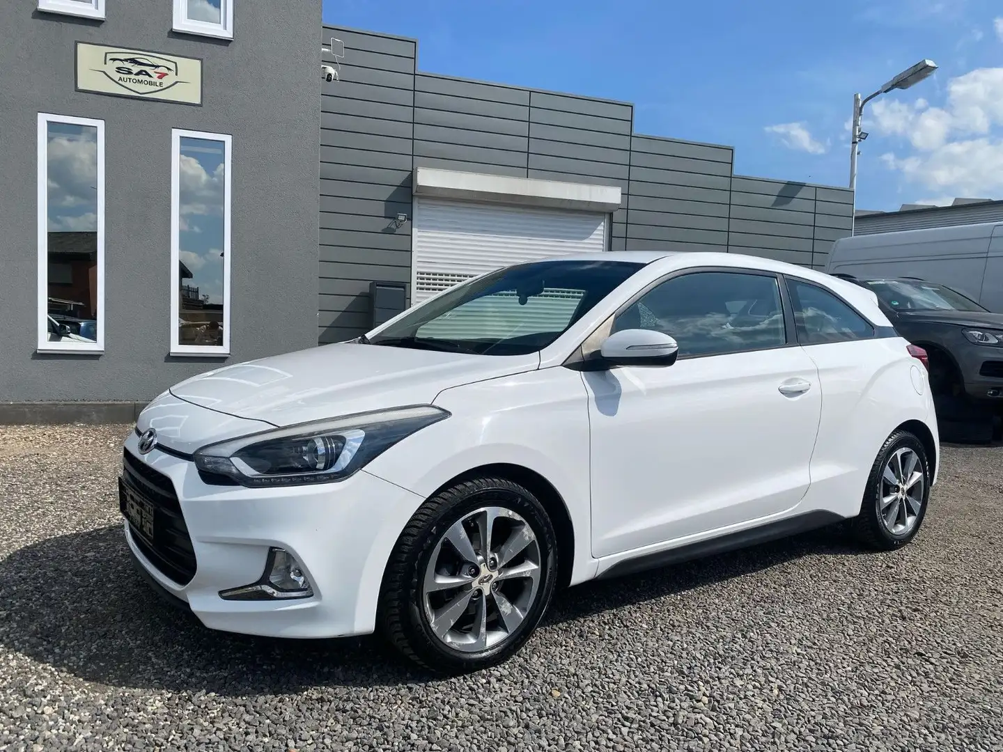 Hyundai i20 Coupe Trend*2.Hand*Style*TüvNeu*SHZ* Alb - 2