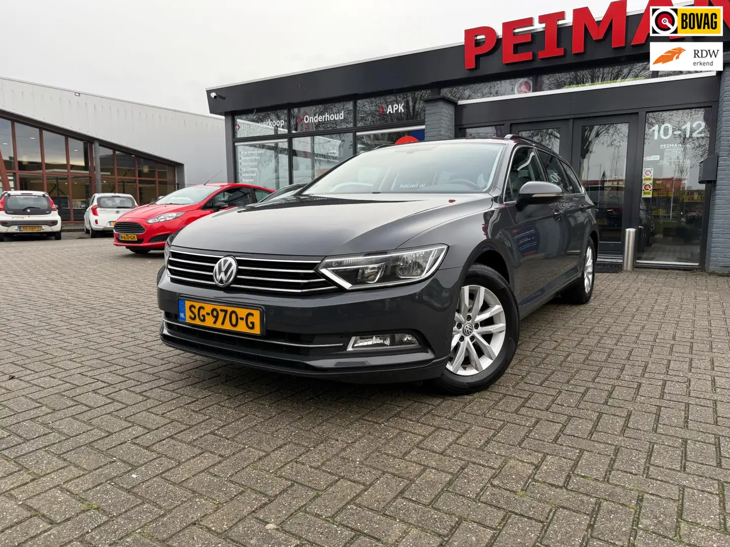 Volkswagen Passat Variant 2.0 TDI Highline Grijs - 1