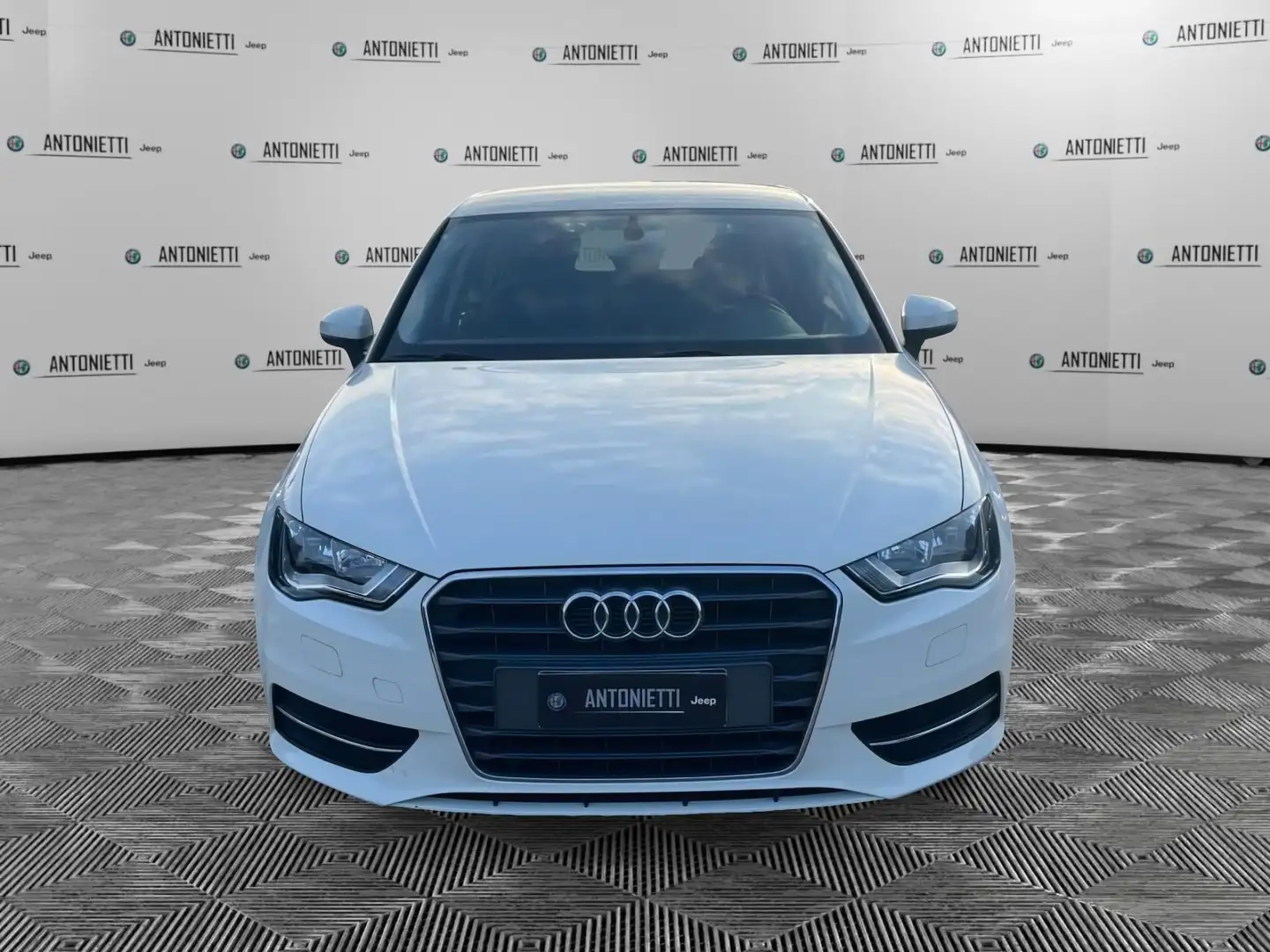 Audi A3 A3 1.6 TDI clean diesel Attraction Blanc - 2