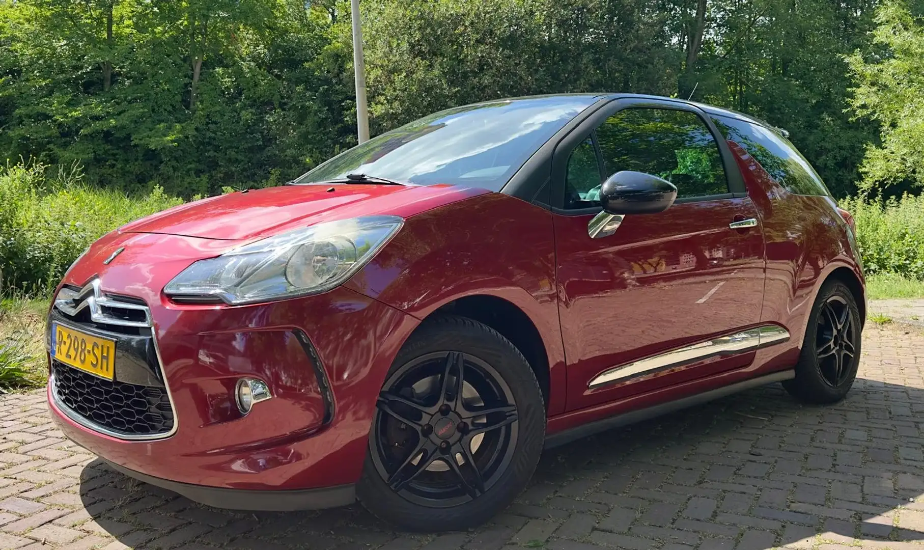Citroen DS3 DS3 1.6 THP Sport Chic Rood - 1