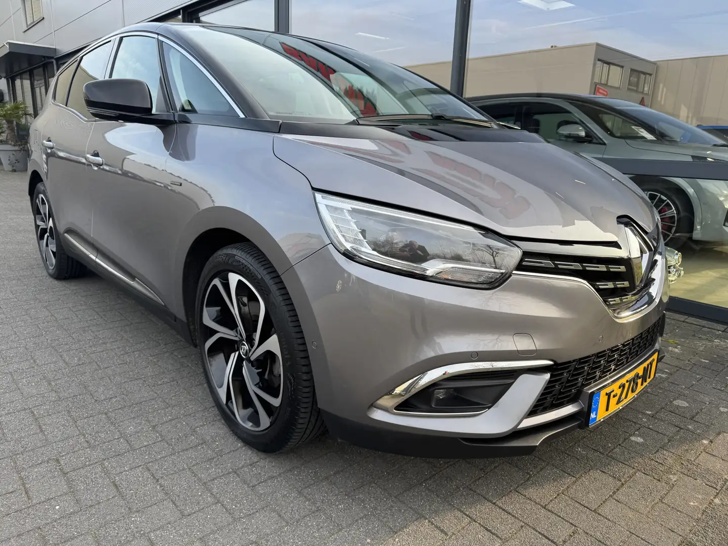 Renault Grand Scenic 1.3 TCe Intens 7p. Gris - 2
