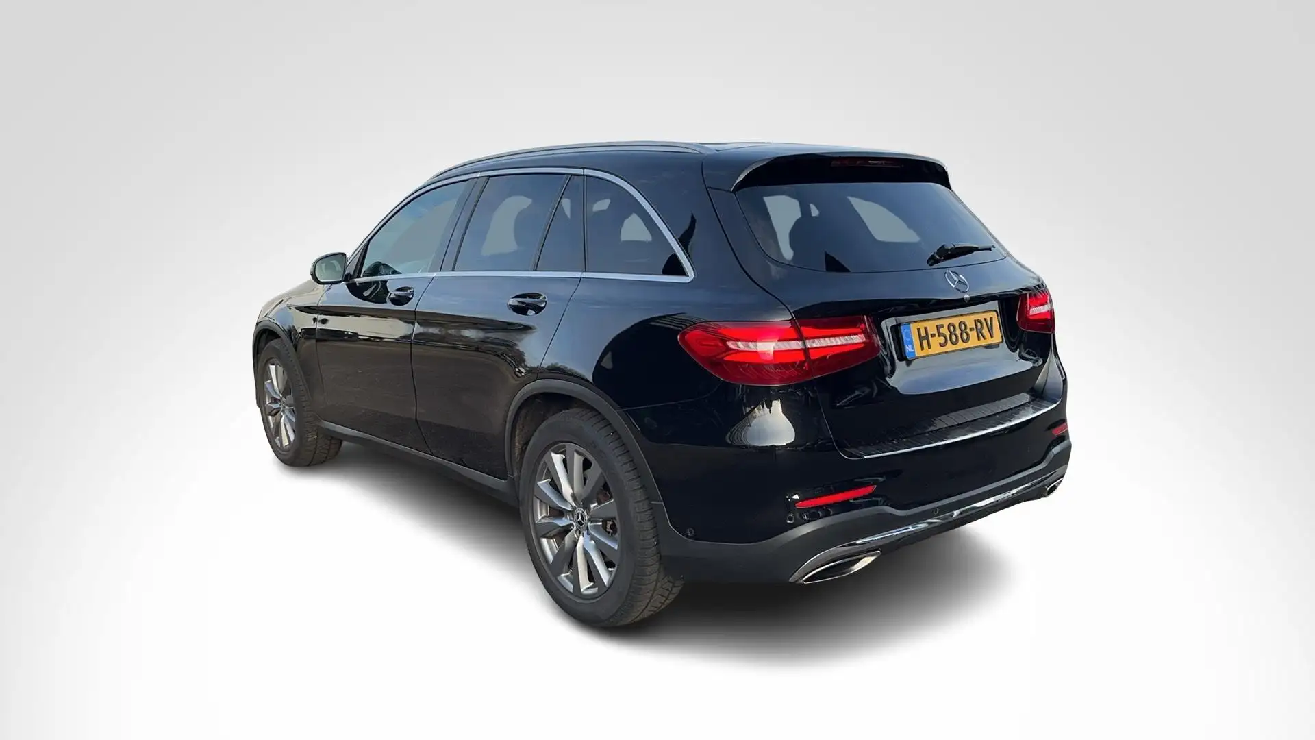 Mercedes-Benz GLC 250 GLC Automaat 4MATIC AMG Line | LED | Burmester Aud Noir - 2