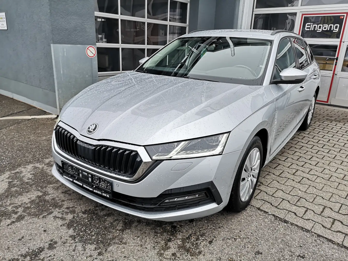 Skoda Octavia 2.0 TDI Virtual Cockpit NAVI ACC Lane Assistent Grau - 2