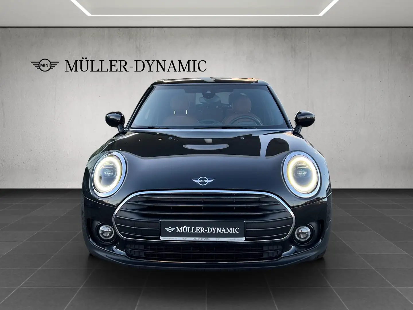 MINI Cooper D Clubman Cooper D CLUBMAN LED AHK LEDER CARPLAY TEMPOMAT SH Noir - 2