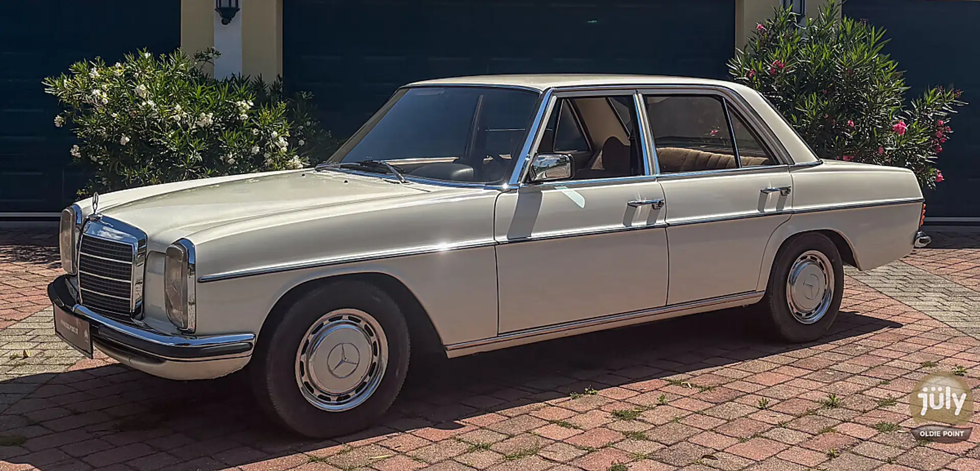 Mercedes-Benz Sonstige 240 D W115 | 3. Besitz | 123.247 km | Klassiker... Weiß - 1
