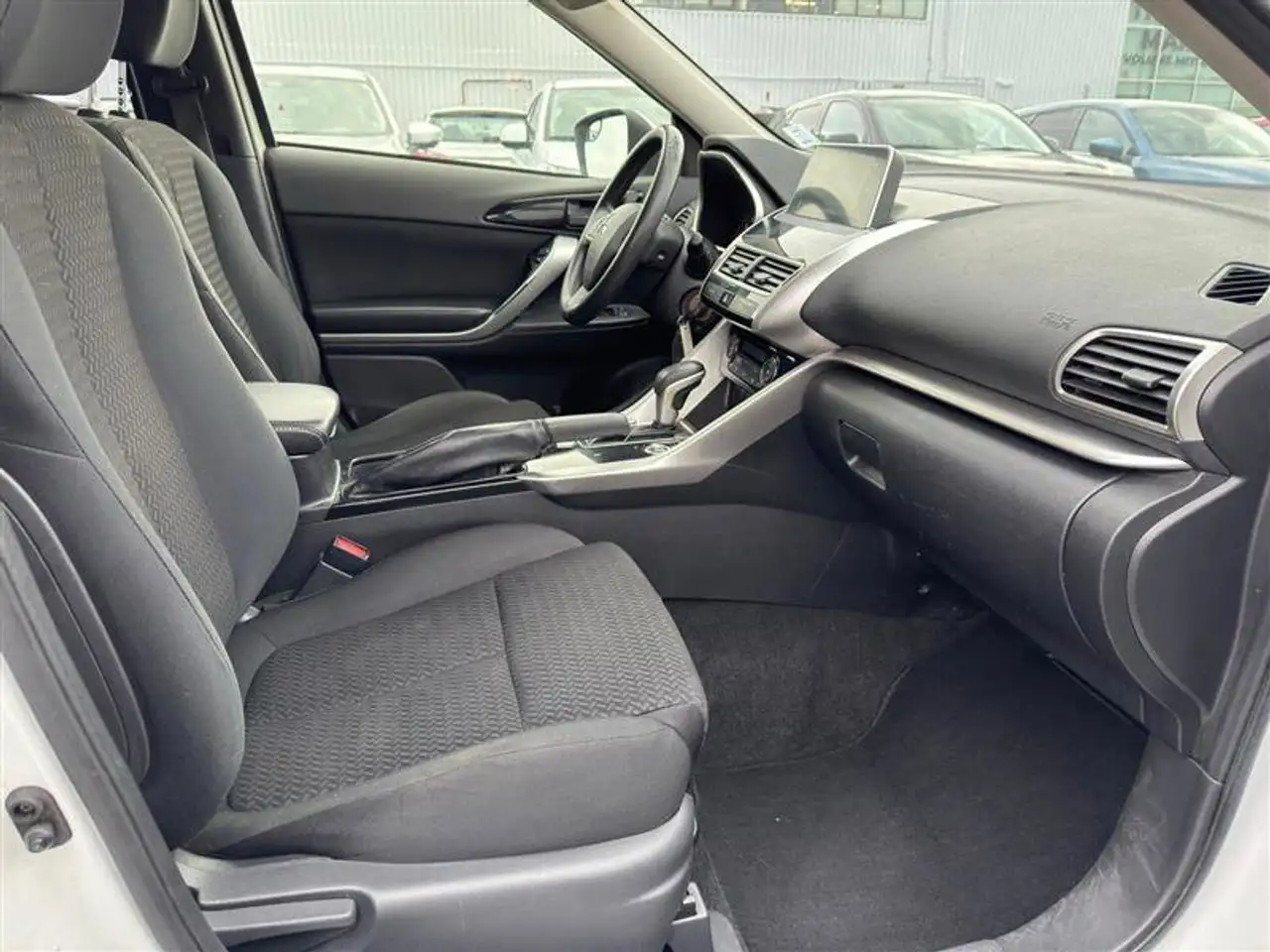 Mitsubishi Eclipse Cross снимка Mitsubishi Eclipse Cross