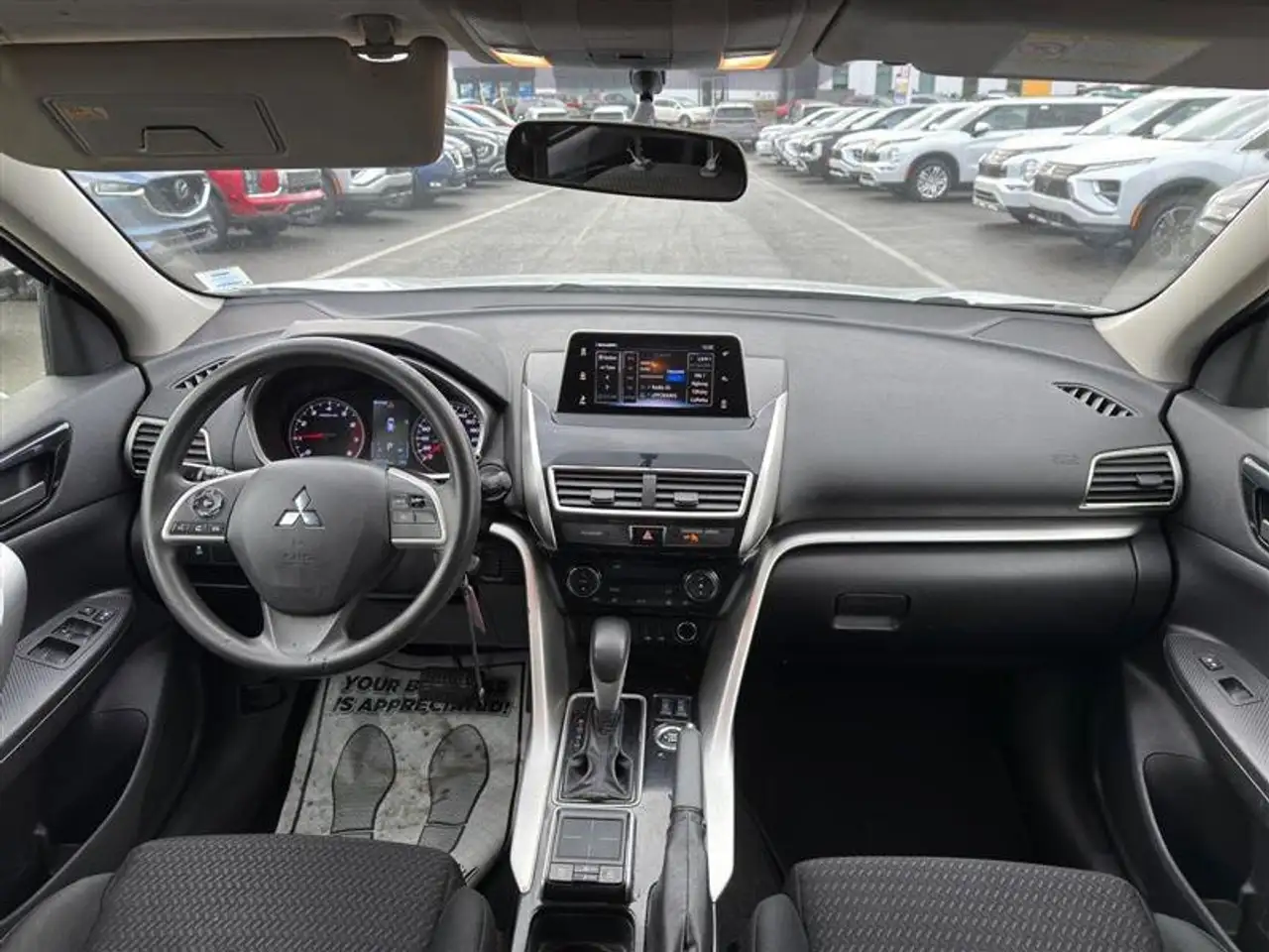 Mitsubishi Eclipse Cross снимка Mitsubishi Eclipse Cross