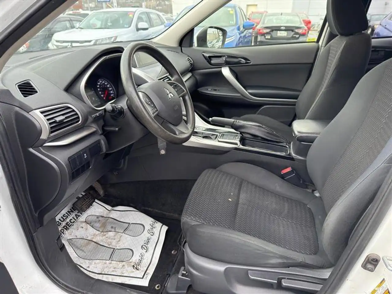 Mitsubishi Eclipse Cross снимка Mitsubishi Eclipse Cross