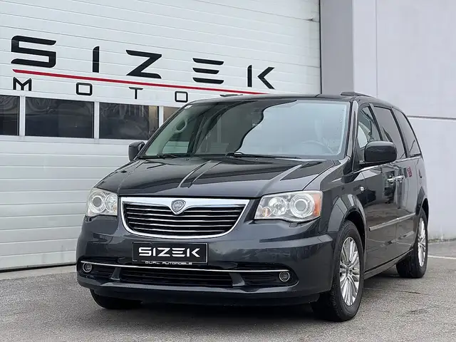 Lancia Voyager 2,8 CRD Silver|7SITZER|AHK|XENON|NAVI|RFK