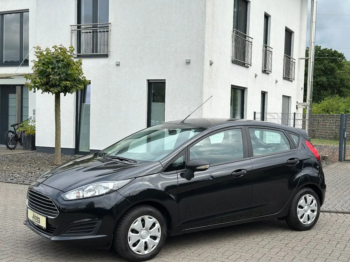 Ford Fiesta Ambiente Zwart - 2