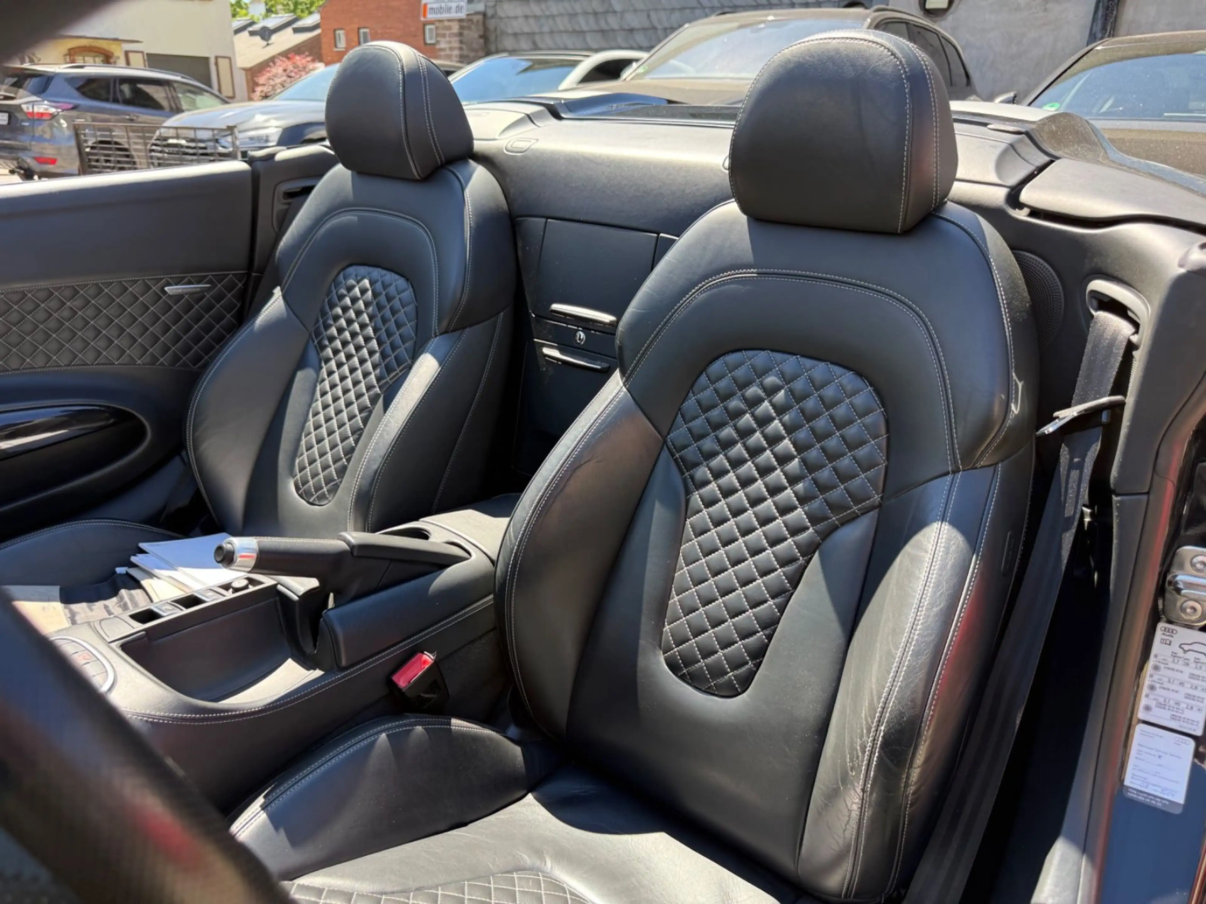 Audi R8 Spyder 5.2 FSI quattro Schalter Scheckhft B&O — photo 25