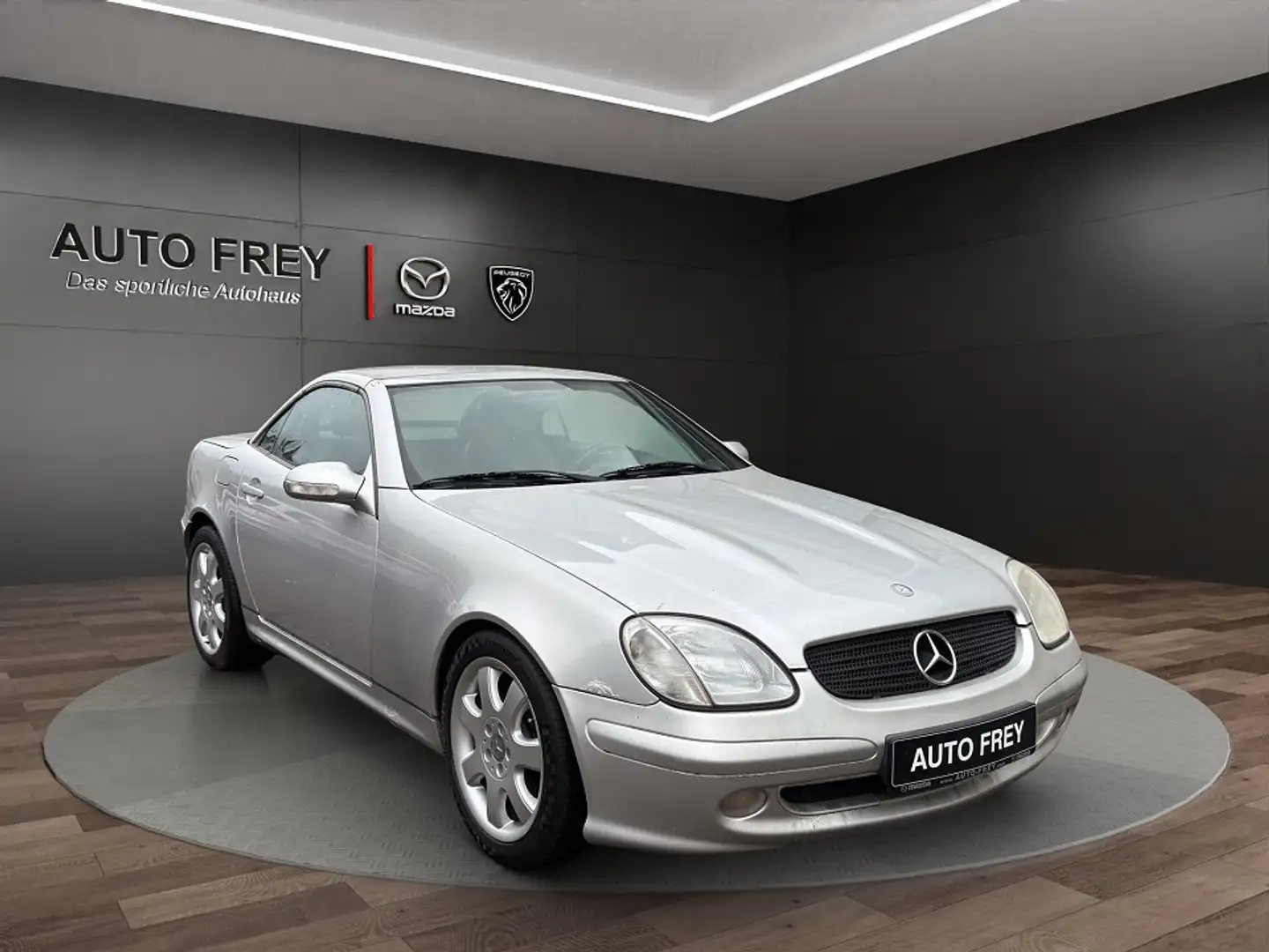Mercedes-Benz SLK 200 Roadster Automatik Silber - 1
