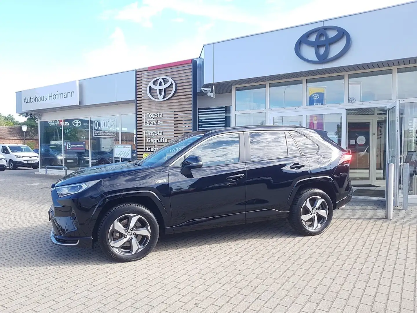 Toyota RAV 4 Plug-in Hybrid 4x4 +TC-Paket +neue GJR Schwarz - 2