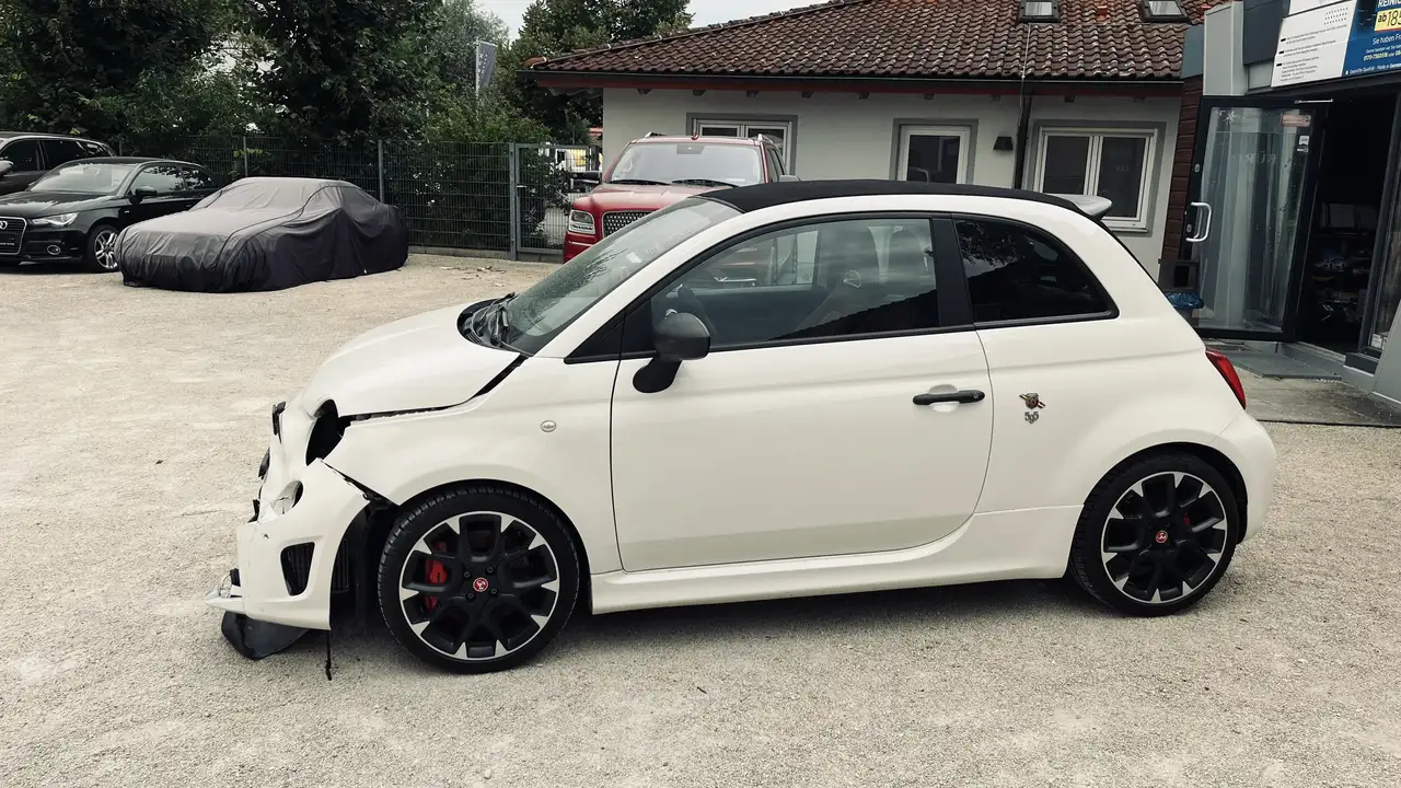 Abarth 500C 2021