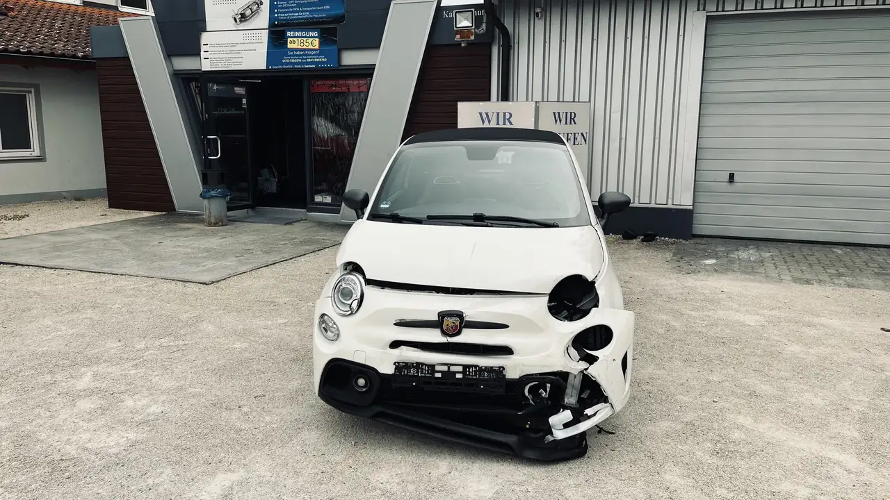 Abarth 500C 2021