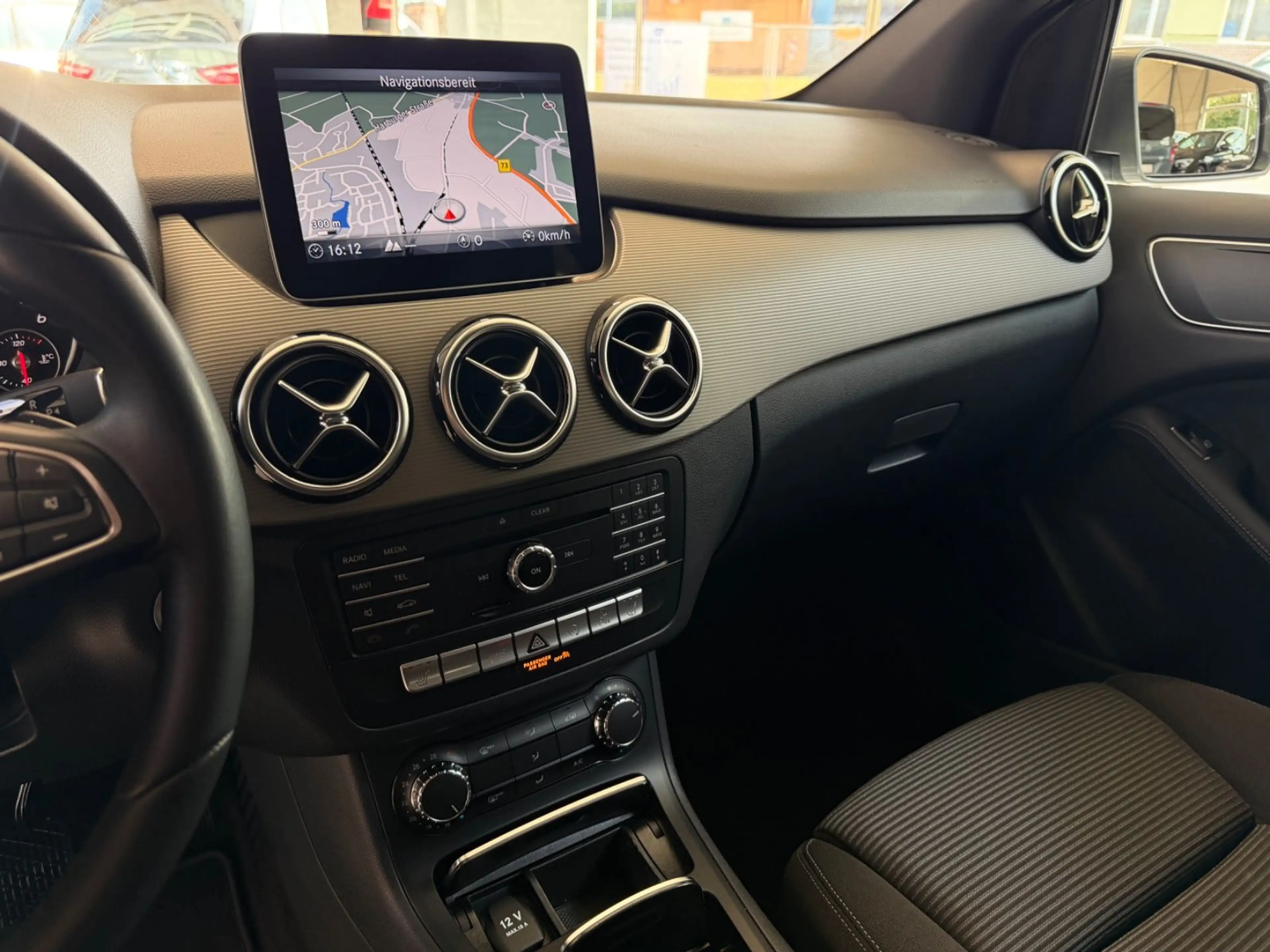 Mercedes-Benz B 180 CDI / d — photo 15